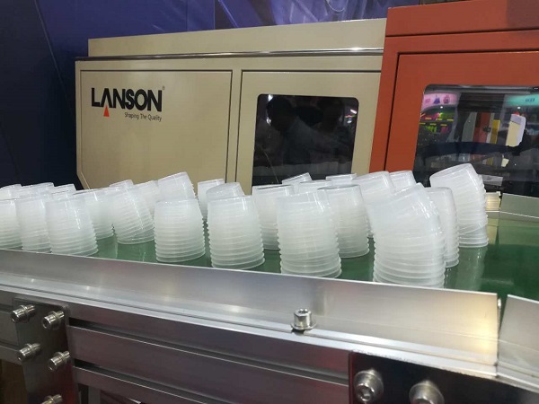 Lanson plastic injection molding machine